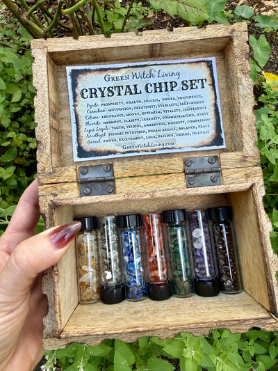 Crystal Chip Keepsake Box | Set of 7 Crystal Chip Bottles