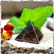 Crystal Pyramids, Garnet, Witch Decor, Green Witch Living