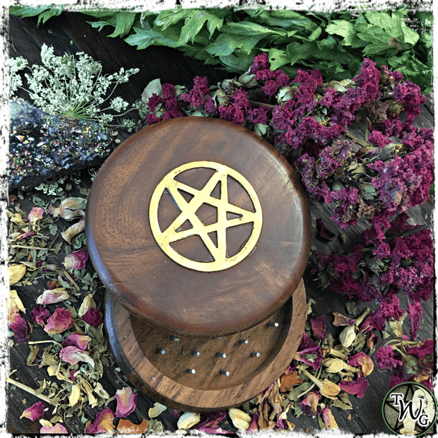 Witch Herb Grinder with Pentacle, Kitchen Witch Accessory, The Witch's Guide, Green Witch Accessory